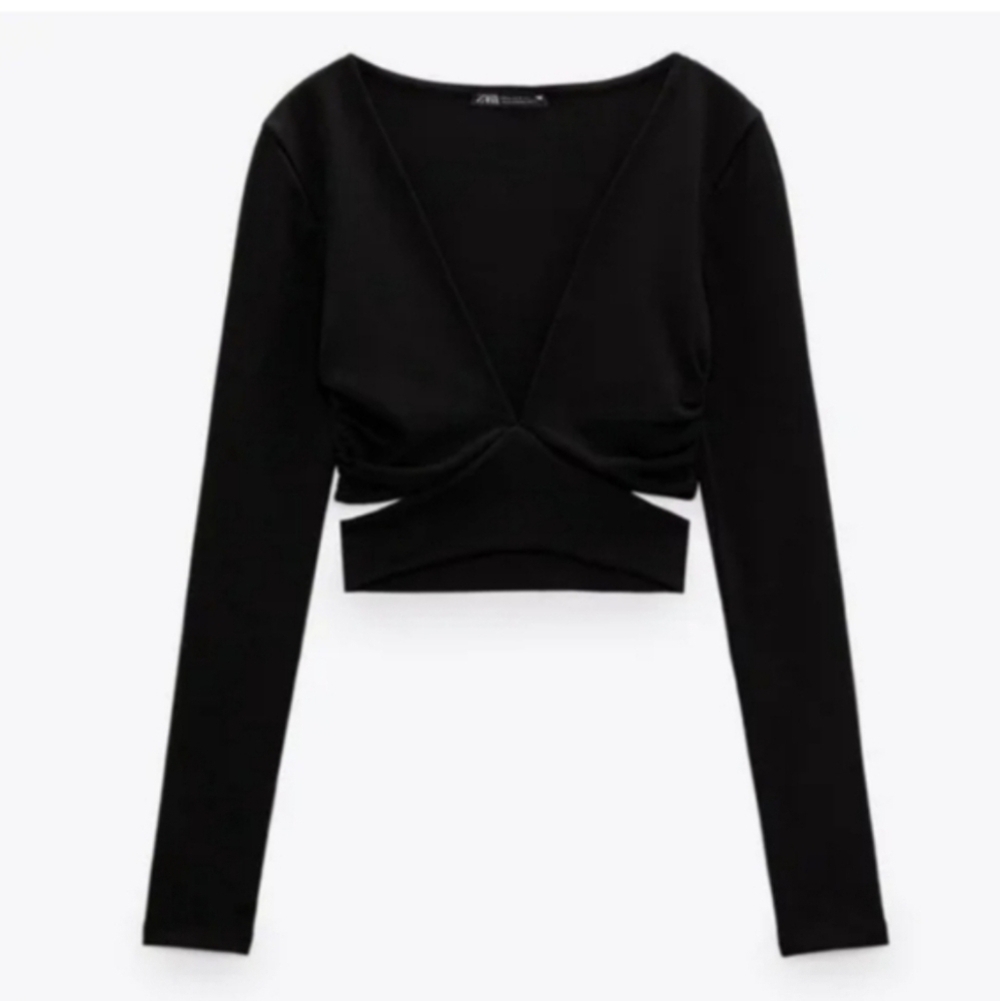 ZARA Black Long Sleeve Cutout Cropped top Size M